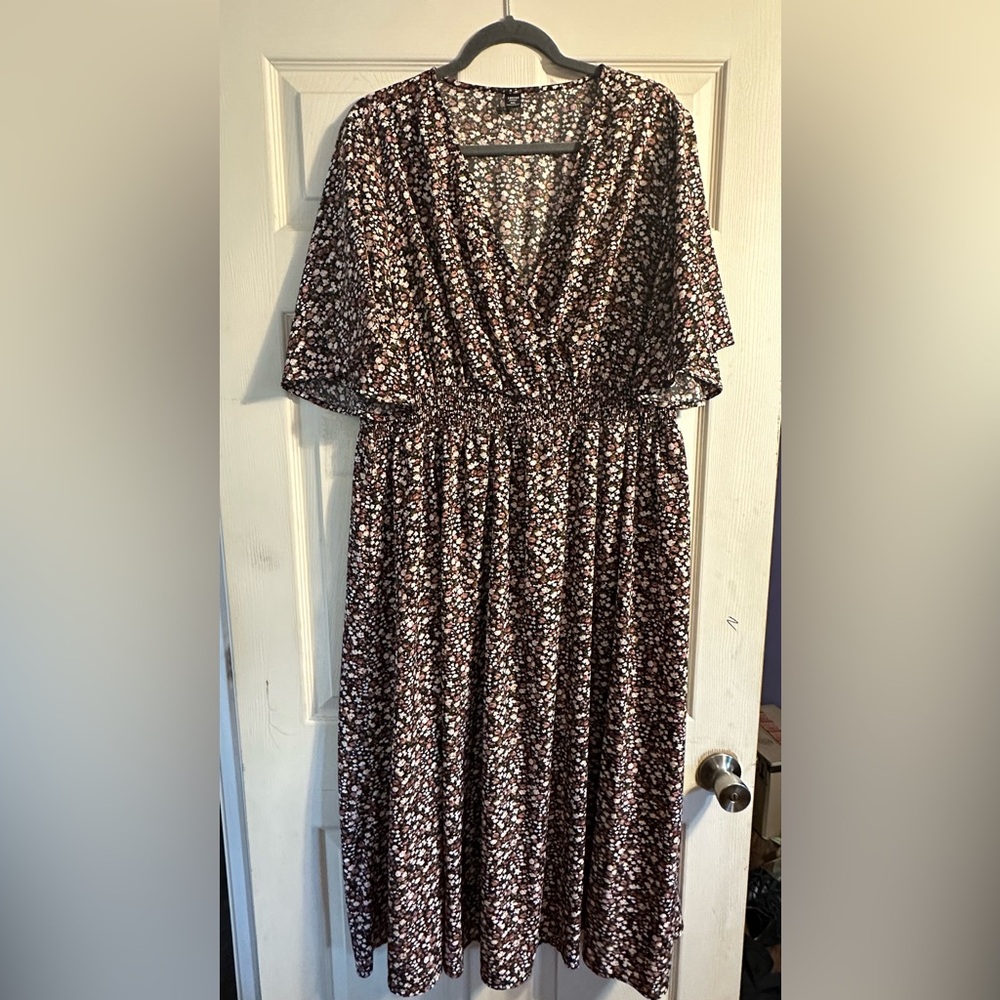 Lioness Curve Black Floral Dress